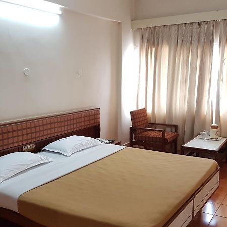 Hotel Siddhartha Haiderabad Buitenkant foto