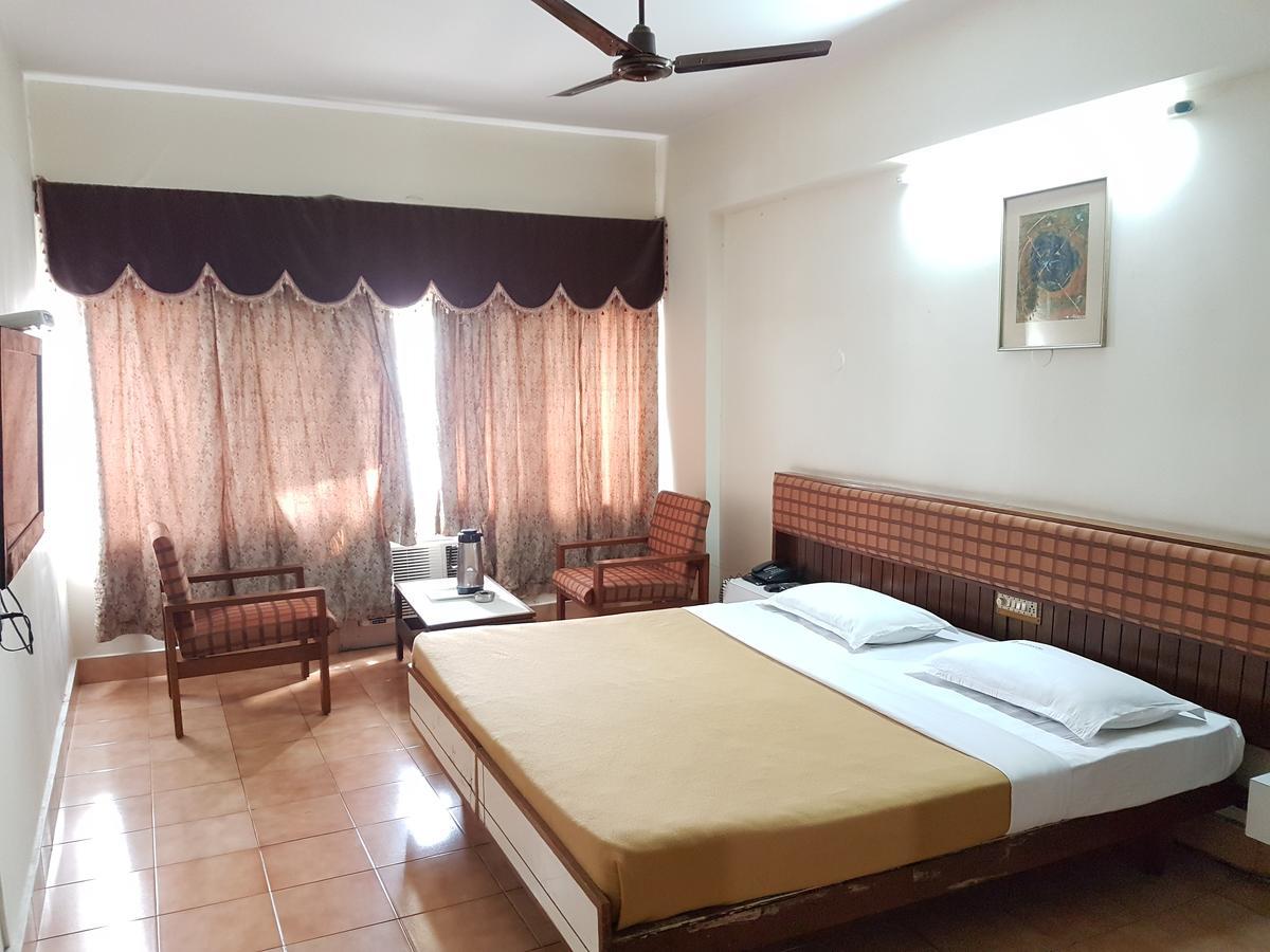 Hotel Siddhartha Haiderabad Buitenkant foto
