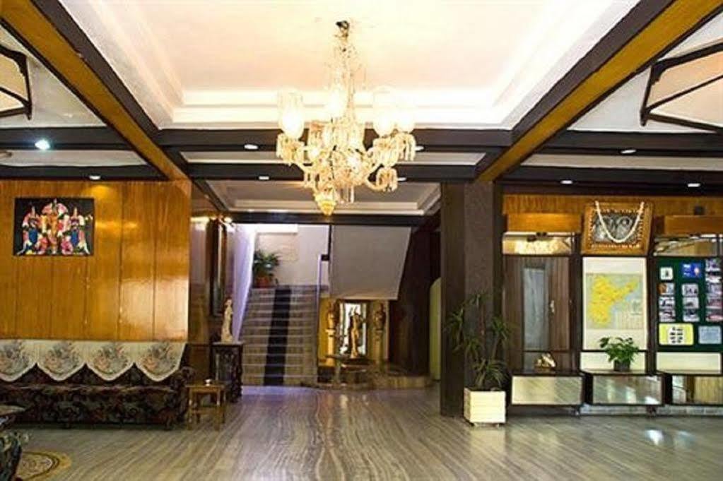 Hotel Siddhartha Haiderabad Buitenkant foto